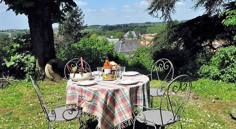 LA MAISON DU PINIER, UNE MAISON D'HÔTES DÉLICIEUSEMENT CONVIVIALE AU CŒUR DE LA VENDÉE