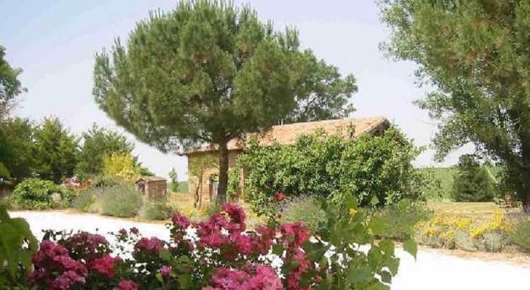 Le Loubet, petit cocon familial au coeur de la campagne gersoise.