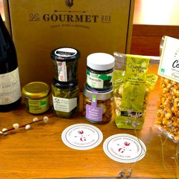 Vegetarian Gift Hamper with Red Wine: the Nature Box II 