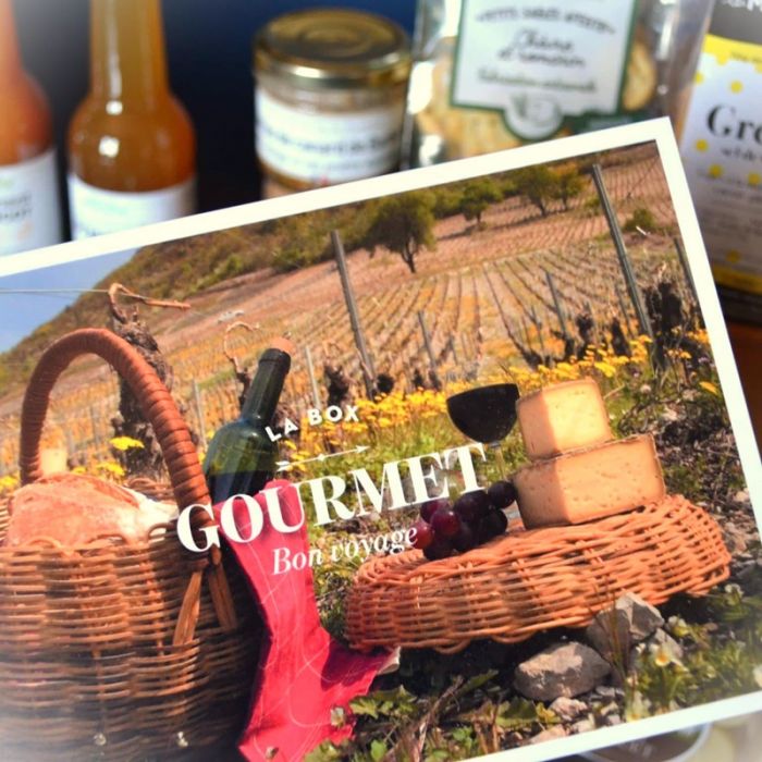 Pork-free and alcohol-free gourmet hamper