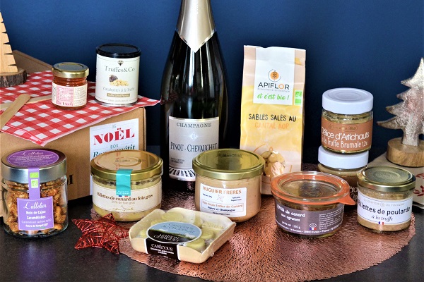 GOURMET APPETIZER TASTING HAMPER with CHAMPAGNE