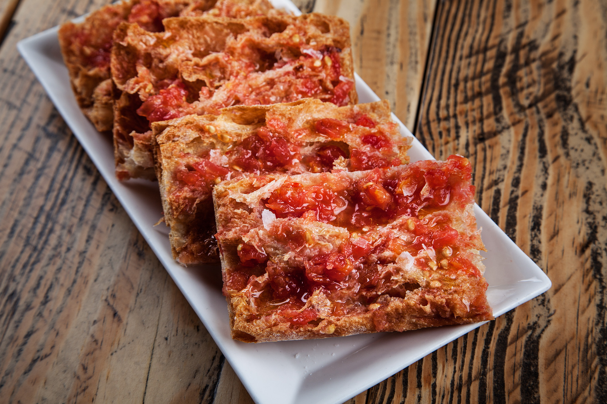 Spanish bread and tomatoe