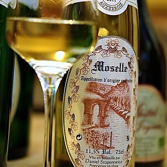 organic-french-wine-moselle-auxerrois