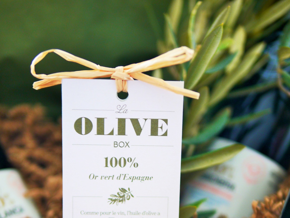 Olive oil tasting gift box by la Gourmet Box 